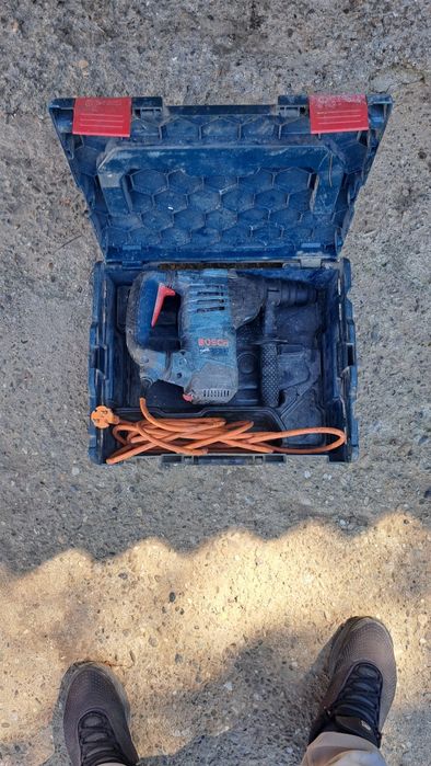 Ciocan rotopercutor Bosch Professional cu valiză