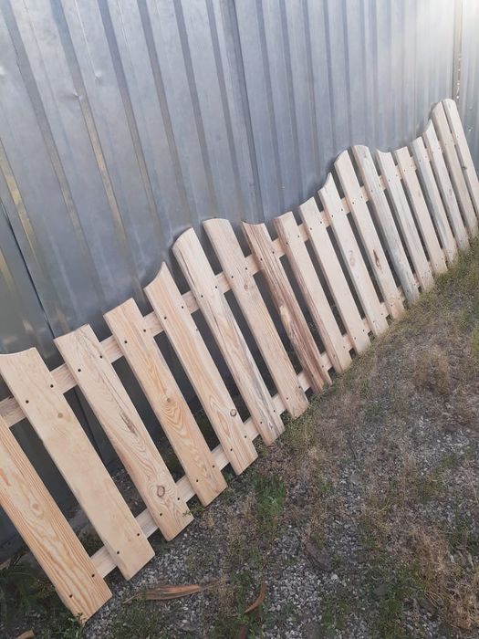 штакет из дерева