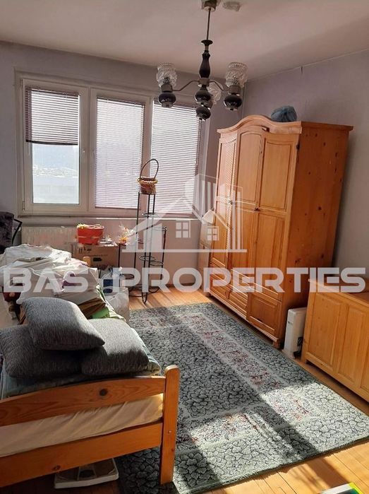 Продава се Тристаен апартамент в София, Фондови жилища - 96 кв.м за 2032 €/кв.м - Снимка #5