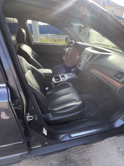 Продаетса Subaru Outback 2013 года