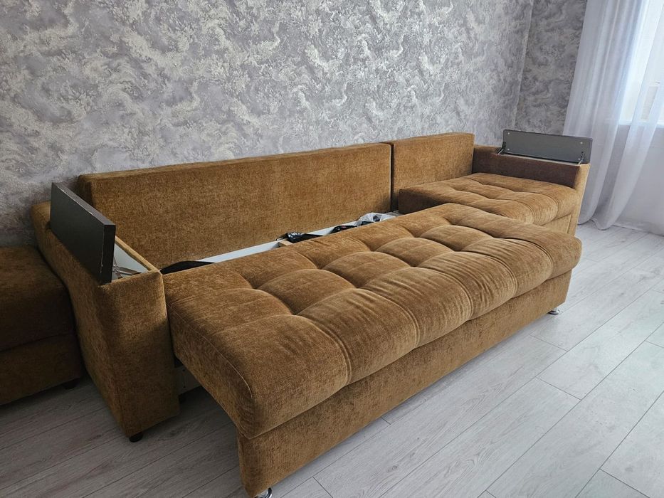 Продам диван в гостинную