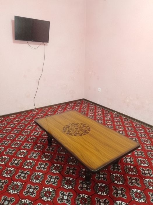 uy sotiladi 2xona 1etaj Shofirkon Revgari koʻchasi yöl boʻyida
