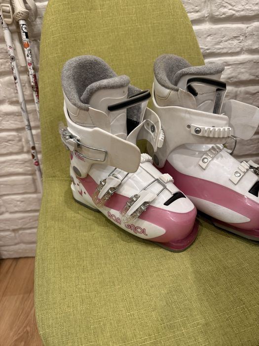 Комплект ски, щеки и ски обувки Rossignol