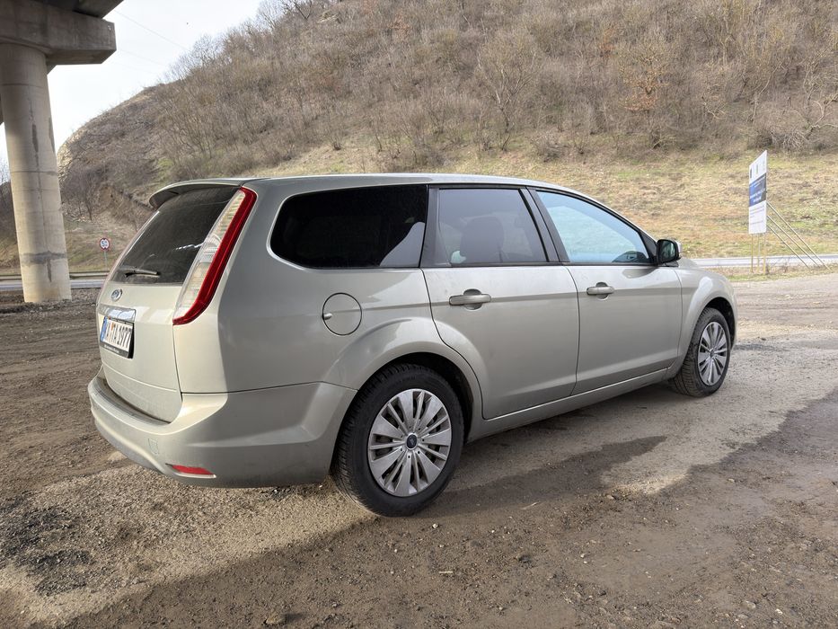 Ford Focus 2 Facelift, 2009 – 2.0 benzină + GPL din fabrică