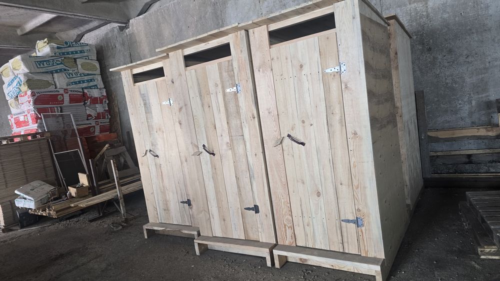 Деревянные уличные Туалеты