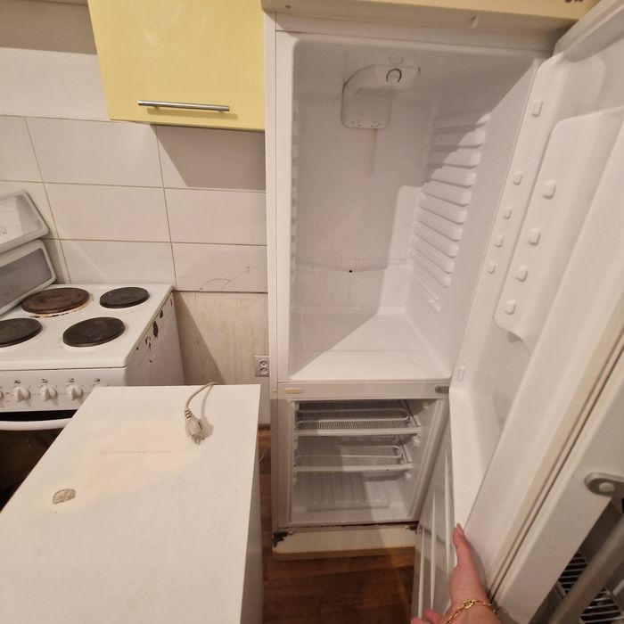 Срочно продам холодильник