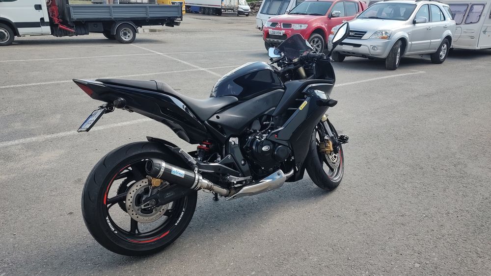 Vând Honda cbr 600f