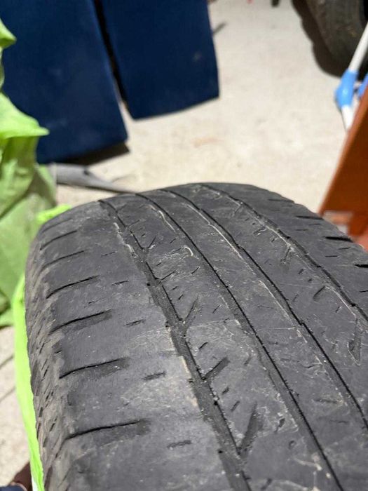 Продам шины 235/65 R17