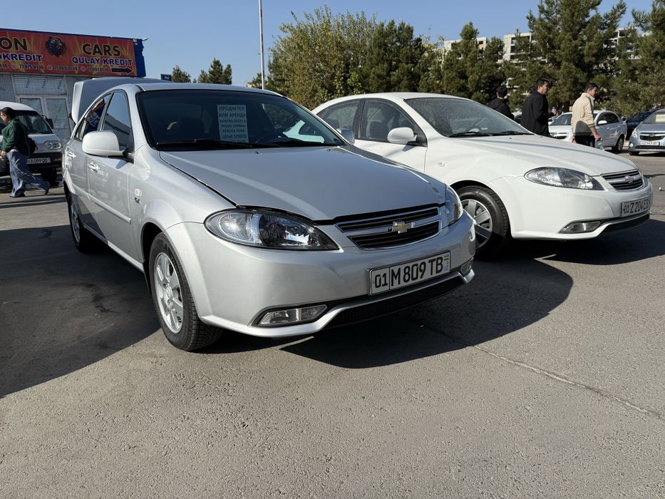 Seriy gentra, holati ideal. Sotiladi yoki Arendaga beriladi.