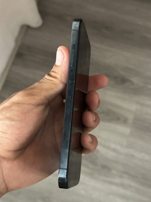 se vinde Iphone 12 pro max !