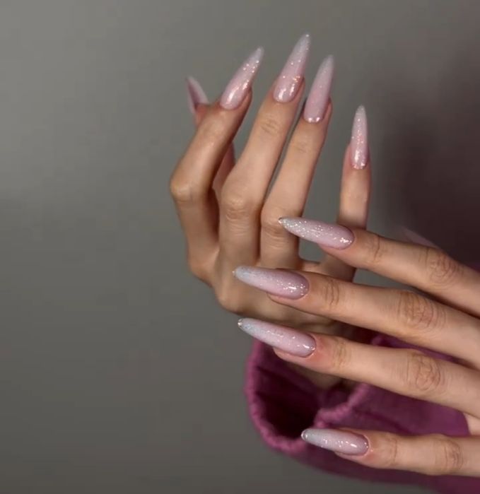 Маникюр, наращивание ногтей