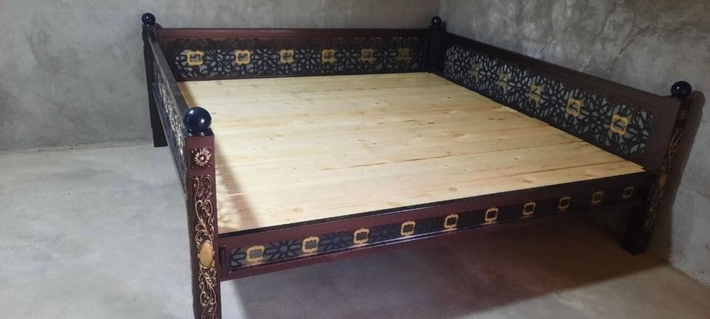Tapchan , Kravat , тапчан , крават