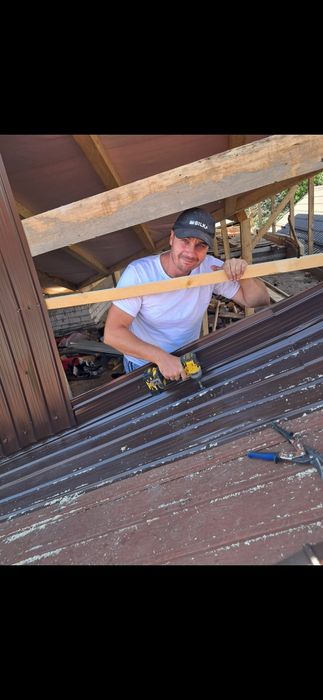 Firmă acoperișuri Dulgheri Mansardări reparații de Acoperiș