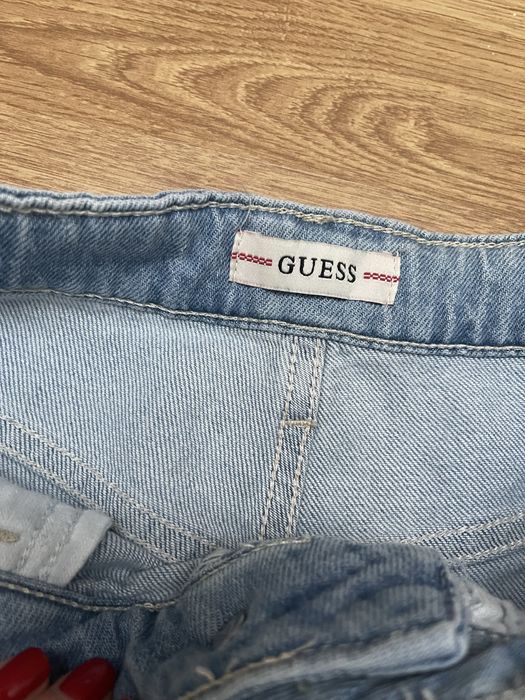 Blugi  dama Guess marimea 40