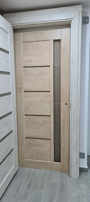 Usi de interior diverse modele si culori