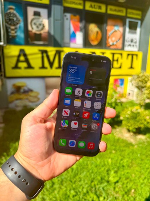 iPhone 16 Pro / 128GB / Desert Titanium