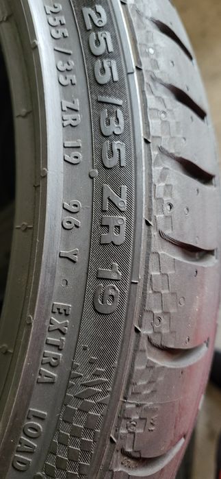 2 anvelope 255 35 19 continental 6-7mm