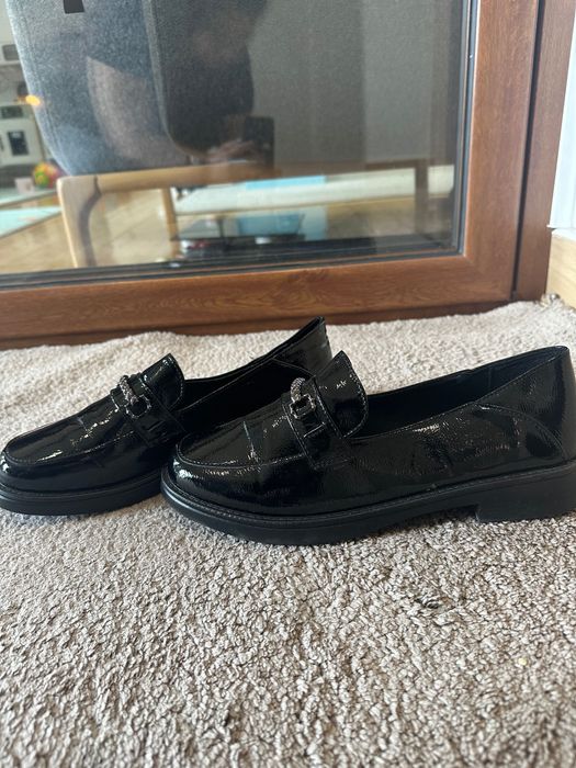 Дамски обувки €6 размер на стелка 26см.