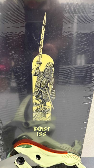 placa noua snowboard nitro beast L155cm