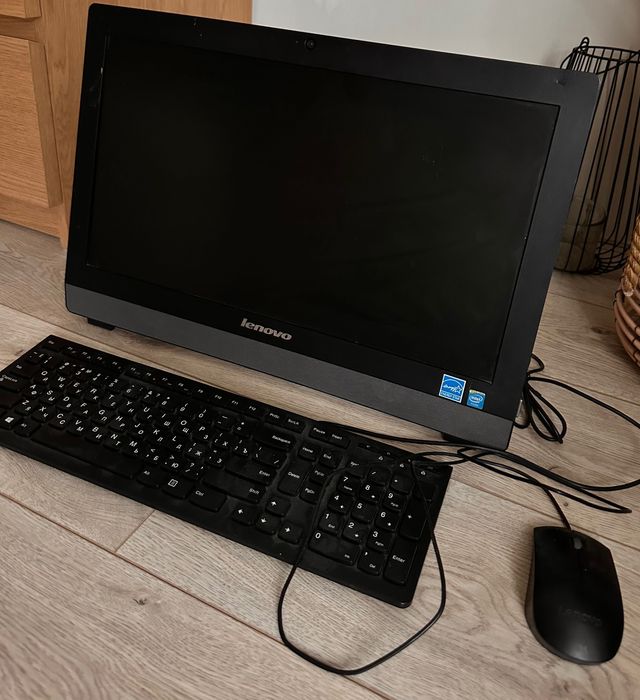 Моноблок б/у Lenovo