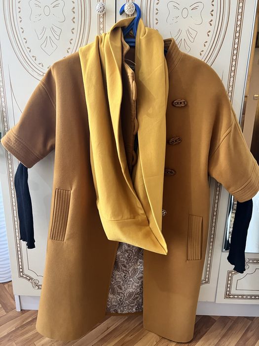 Продаю женское пальто