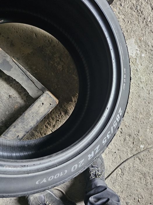 2 anvelope vara 285 35 20 Pirelli