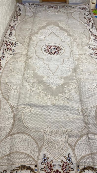 Продается ковер чистый 2,5×5