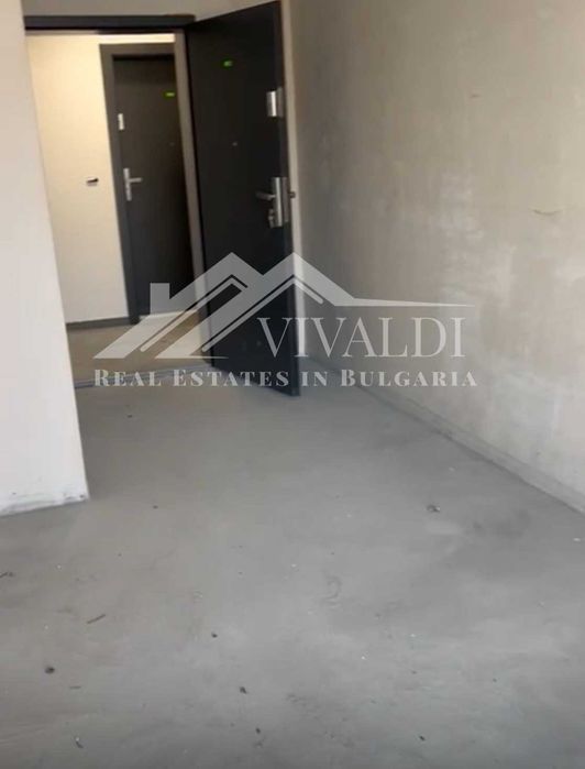 Продава се Едностаен апартамент в Варна, Възраждане 1 - 41 кв.м за 856 €/кв.м - Снимка #3