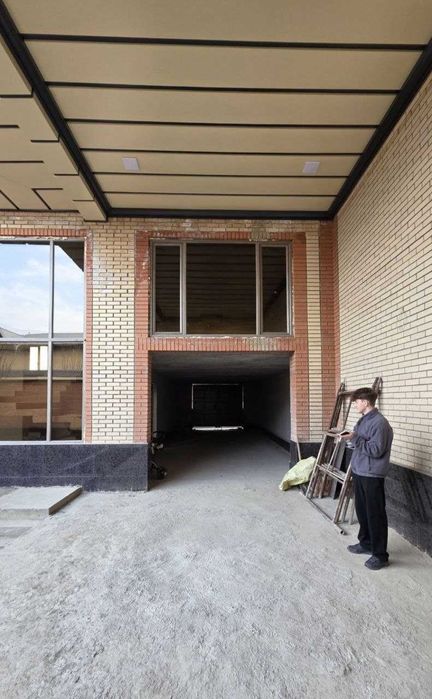 Найман махалласида 3 сотик ховли коробка сотувда