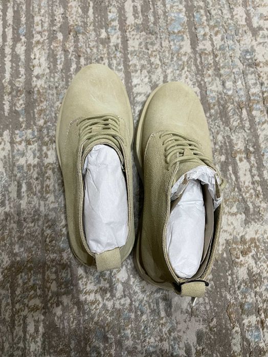 Новые кожаные ботинки Zara