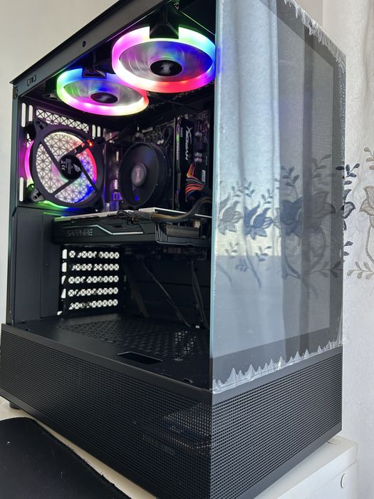 PC Gaming  Light / Ryzen 3 2200 G / RX 570 4GB / 16 GB Ram DRR 4