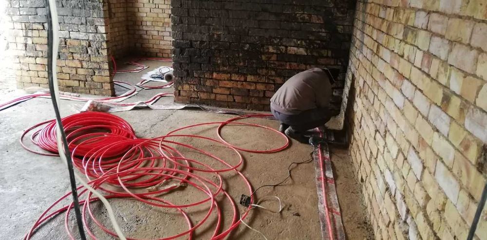 Участок с 2 домами