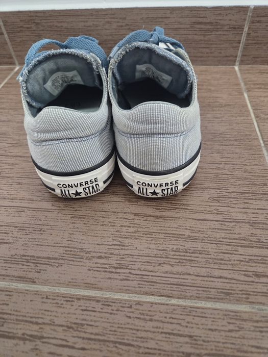 Vând teniși Converse All Stars 36.5