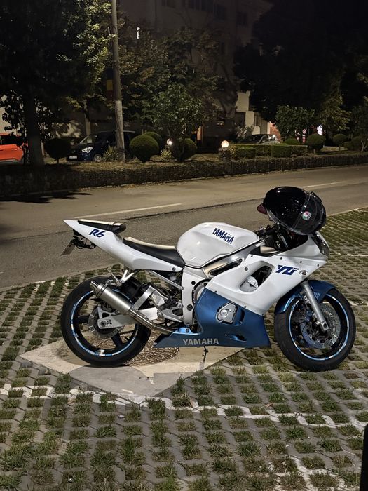 Yamaha r6 rj03 - Model pe carburație