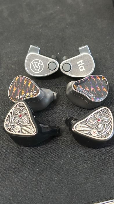 Căști IEM 64 Audio U12T