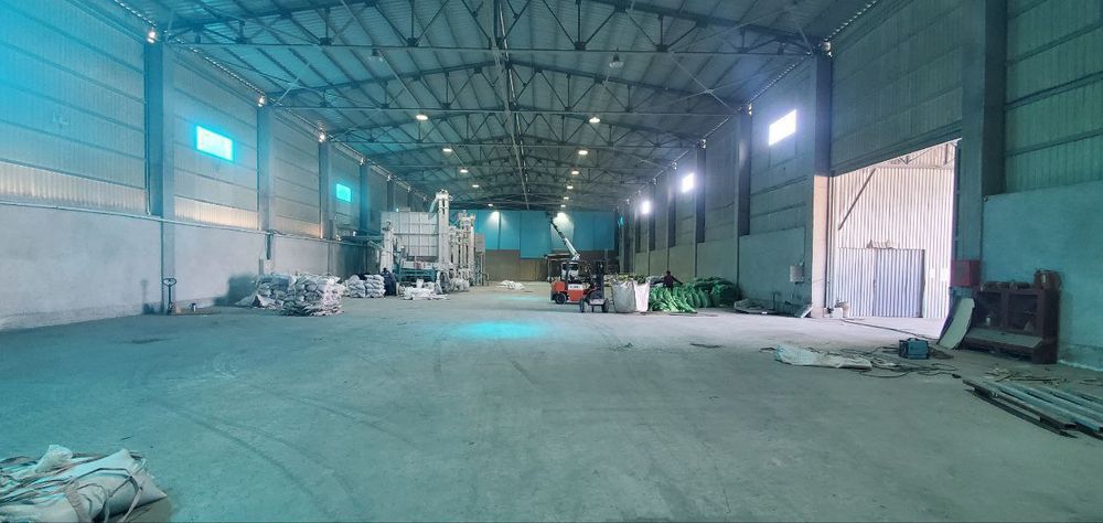 Продаётся  производственная база в Янгихаётском районе
