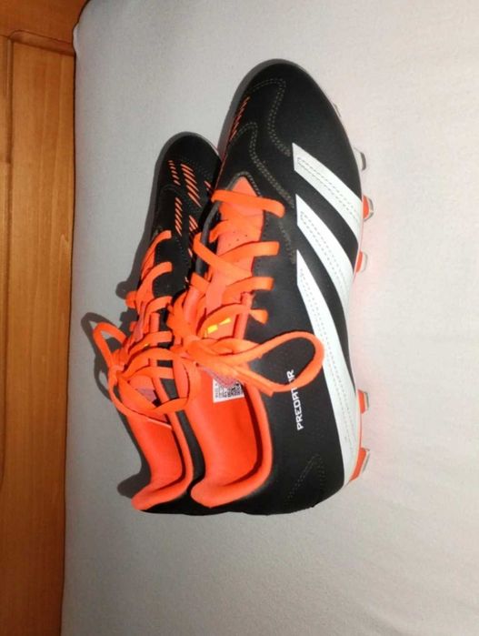 Ghete fotbal conditie buna, purtate de cateva ori