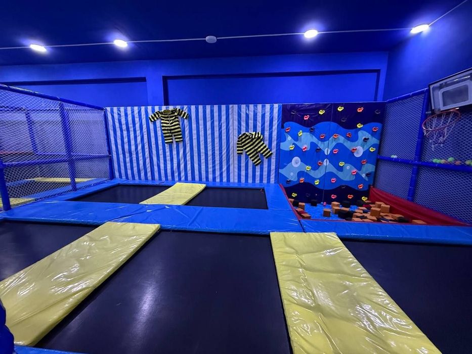 Болалар ўйингоҳи келишилган нархда сотилади