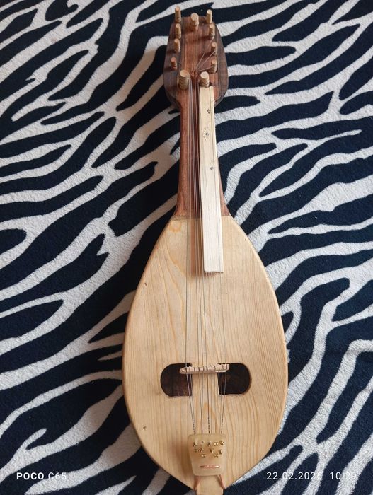 Чисто нова гадулка