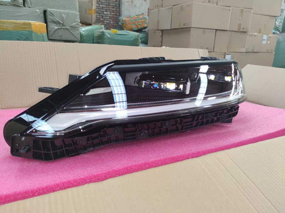 BYD запчасти yuan up левый/правый передний фонарь
