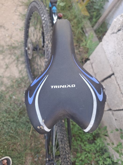 Продам велик по запчасти.