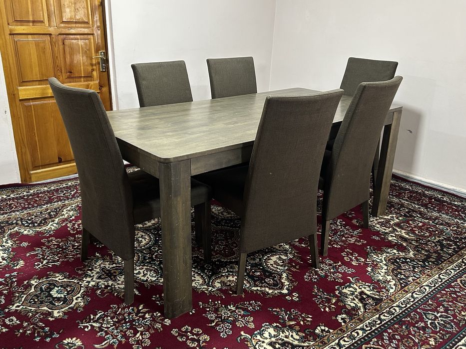 Продам стол из натурального дерева и стулья