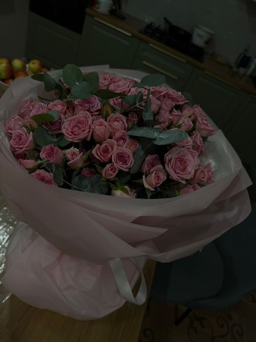 Продам букет б/у кустовые розы