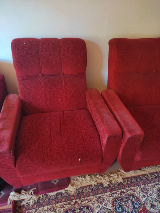 Кресло деван яхши холати