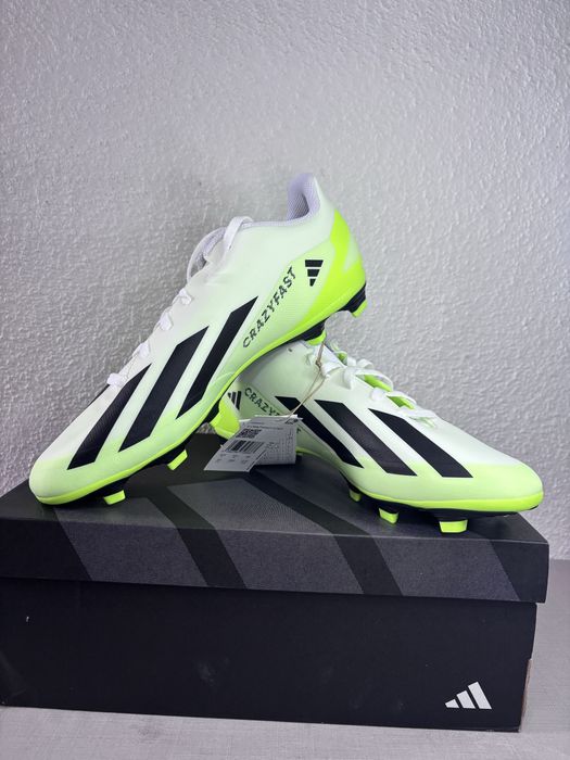Ghete fotbal Adidas marimea 44, noi in cutie