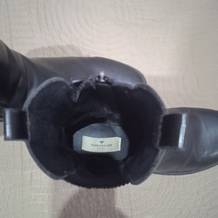 Продавам зимни боти