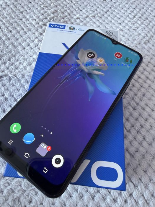 Продам 2 телефона по 35к