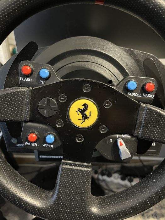 Volan Thrustmaster T300 RS