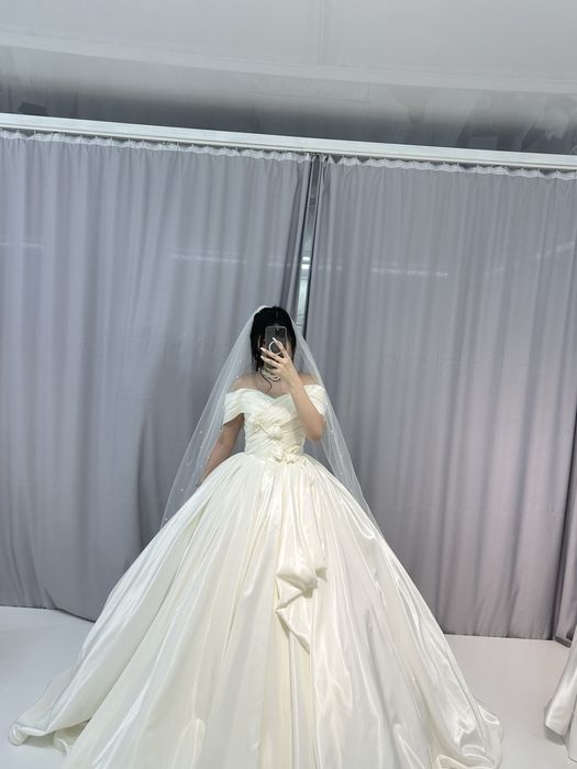 Продам шикарное платье!