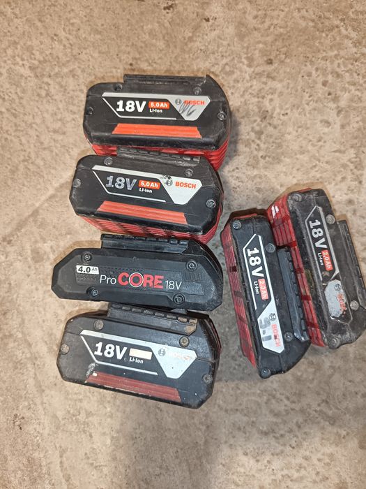 Acumulatori  Bosch 2 4 și 5 ah